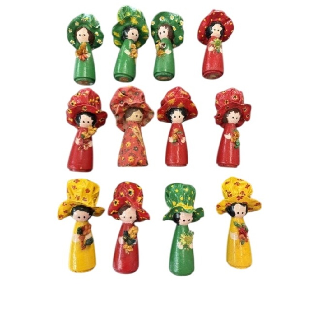 Vintage 1978 Hand Painted Wooden Peg Dolls Sunbonnet Girls Set of 12 Folk Art